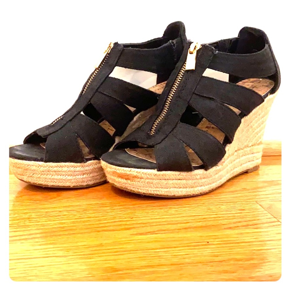 Black and Tan wedges